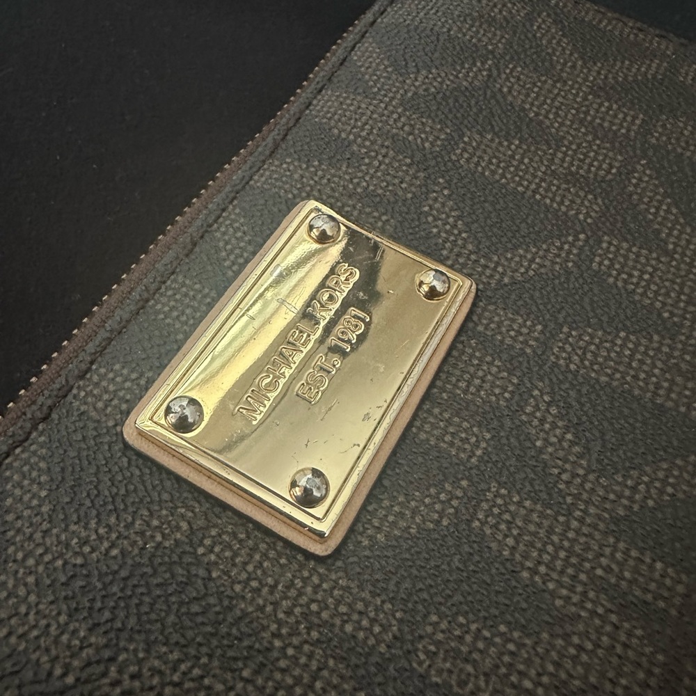 Michael Kors wallet - Picture 7 of 7